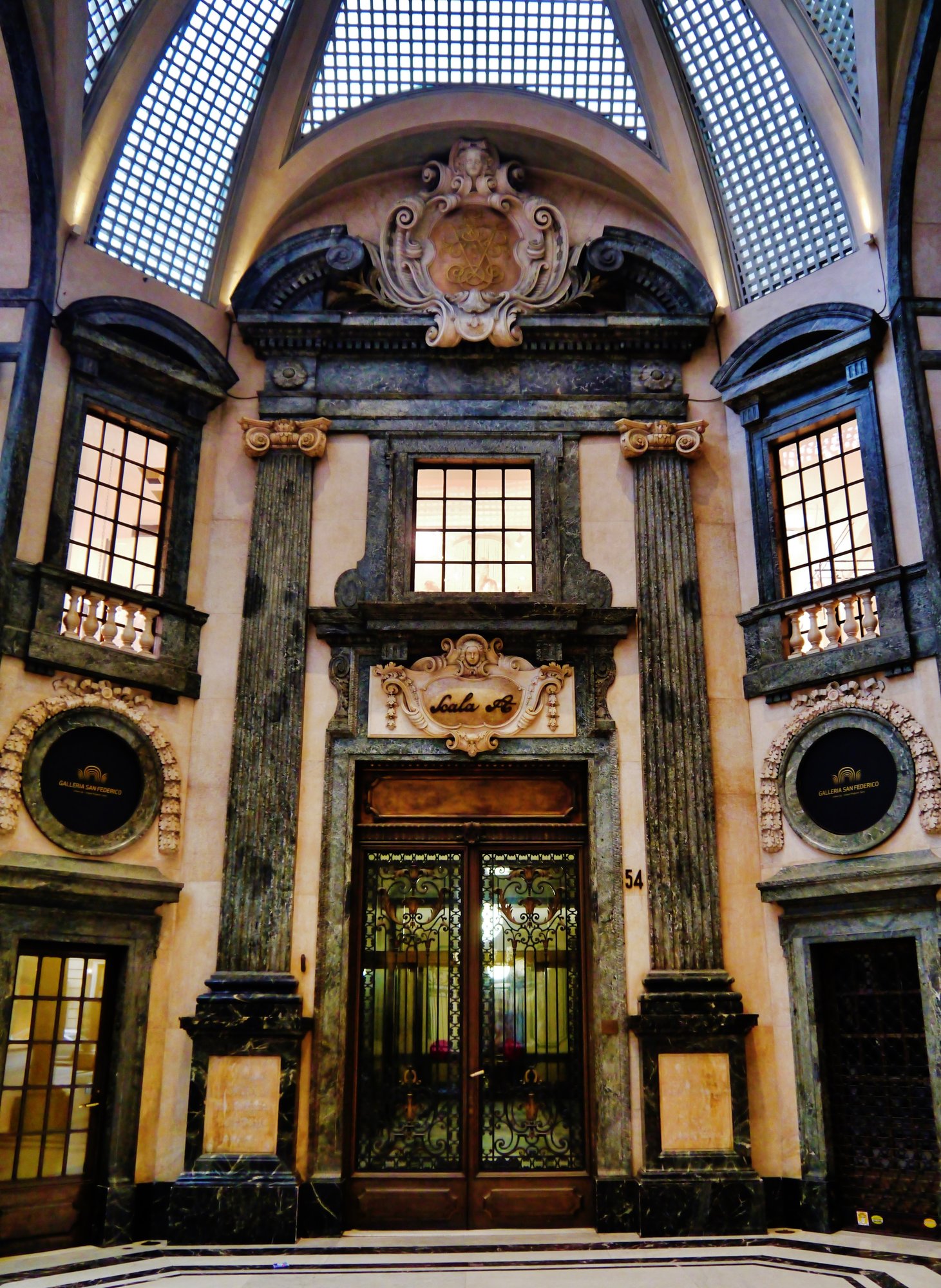 Galleria San Federico 1/1